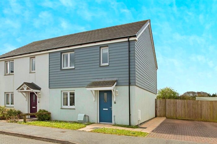 3 Bedroom Semi-Detached House For Sale In Prasow Pyski, Playing Place, Truro, Cornwall, TR3