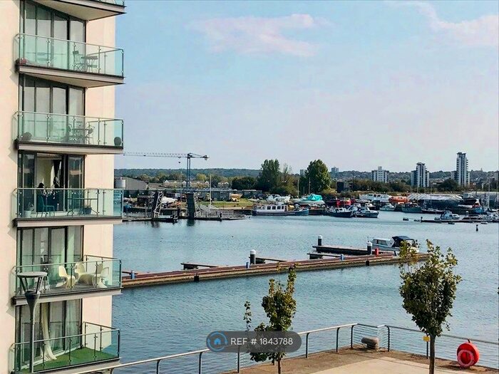 2 Bedroom Flat To Rent In Basin Approach, London, E16