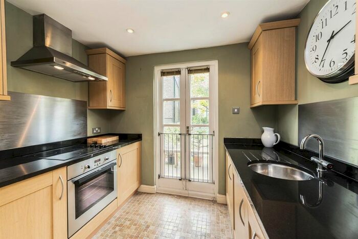 1 Bedroom Flat To Rent In Edith Grove, Chelsea, SW10