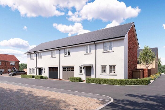 3 Bedroom Detached House For Sale In Ively Road, Fleet, GU51