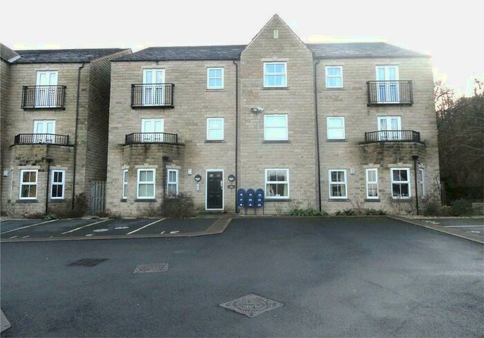 2 Bedroom Apartment To Rent In Old School Gardens, Woodhead Road, Huddersfield, HD4