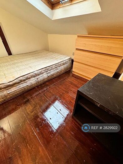 1 Bedroom Flat To Rent In Harrington Square, London, NW1