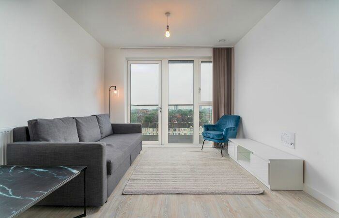 1 Bedroom Flat To Rent In Shipbuilding Way, London, E13