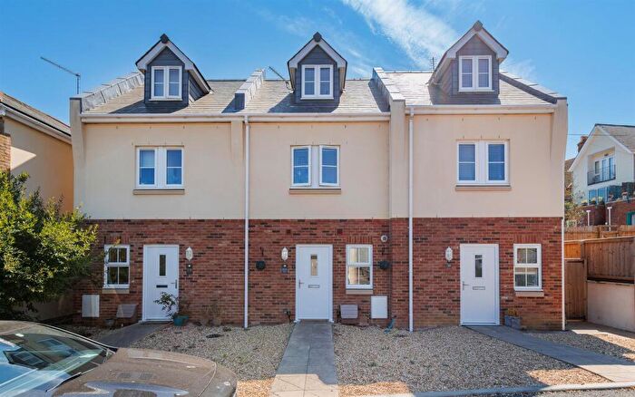 3 Bedroom Town House For Sale In Immaculate Town House - Newport Road, Cowes, PO31