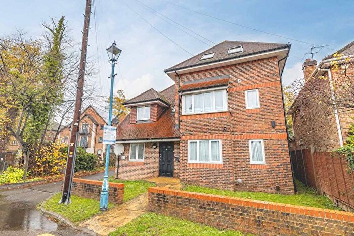 2 Bedroom Flat To Rent In Upton Park, Slough, SL1