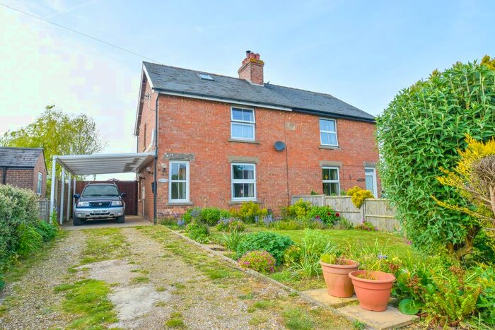 3 Bedroom Semi-Detached House For Sale In Burgh Road, Friskney, PE22