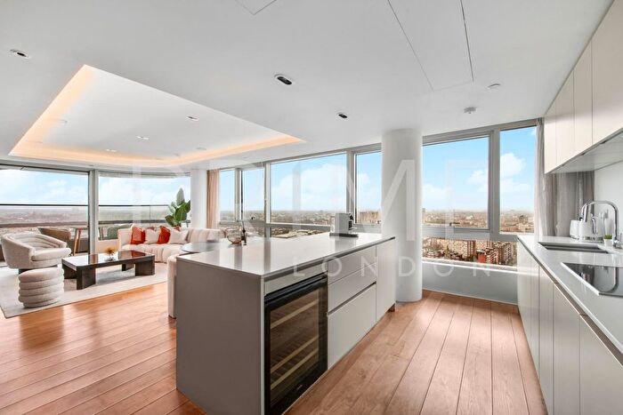 3 Bedroom Flat For Sale In Canaletto Tower, City Road, London, EC1V