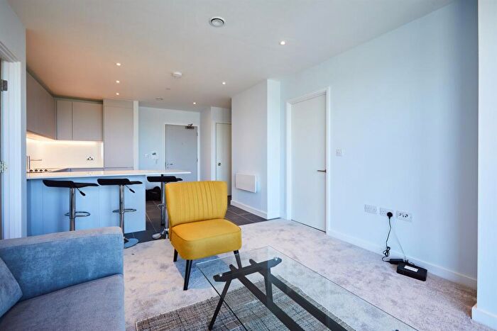 2 Bedroom Apartment To Rent In Block B, Bury Street, M3
