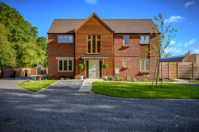4 Bedroom Link Detached House To Rent In Stripes Hill Development, Warwick Road, Knowle, B93