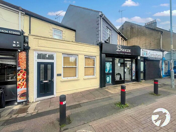 1 Bedroom Flat To Rent In Canterbury Street, Gillingham, Kent, ME7