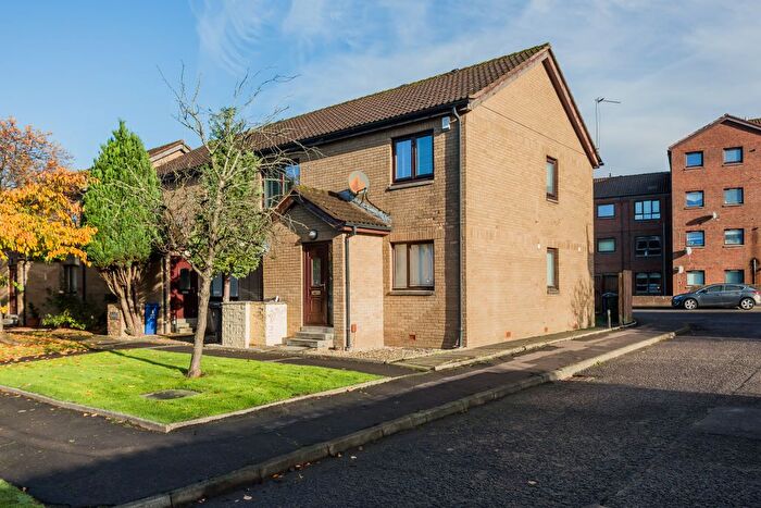 2 Bedroom Cottage For Sale In Larkin Gardens, Paisley, PA3