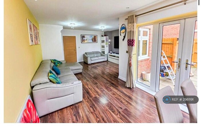 4 Bedroom Semi-Detached House To Rent In Repton Crescent, Reading, RG6