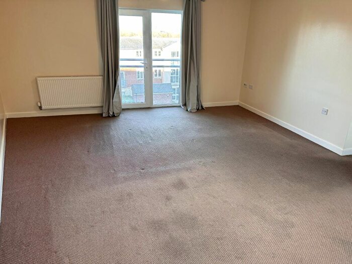 2 Bedroom Apartment To Rent In Hollington House, Dixon Close, Redditch, B97