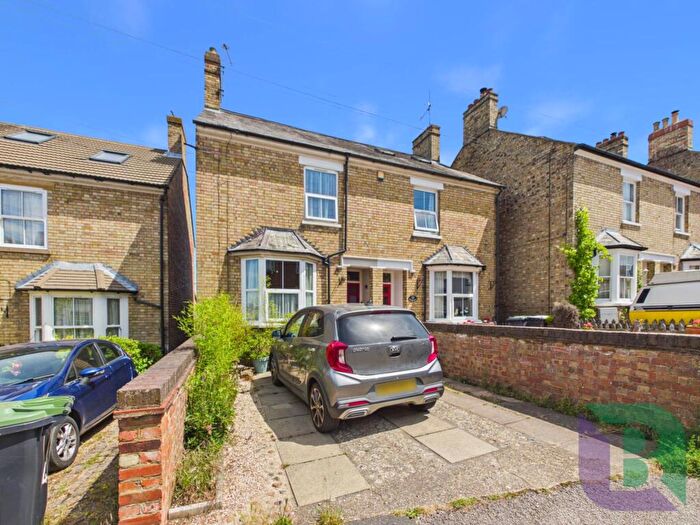 2 Bedroom Semi-Detached House For Sale In Mount Pleasant, Milton Keynes, MK17