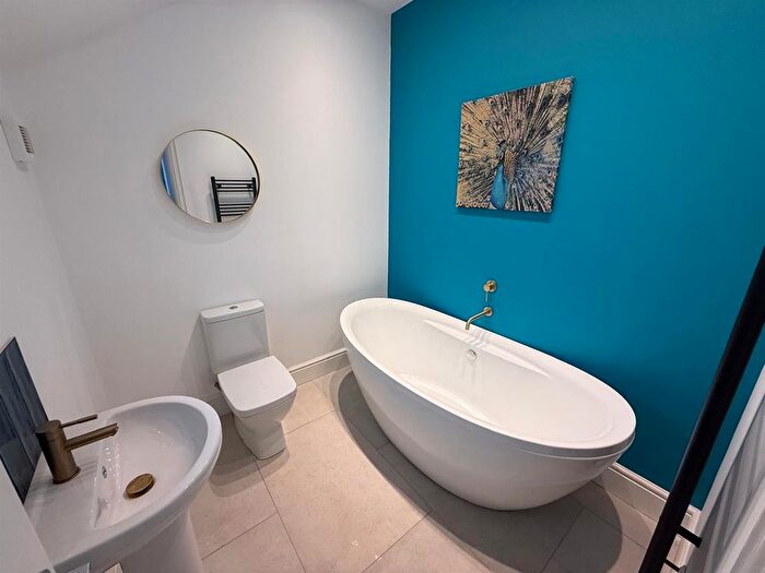 3 Bedroom Property To Rent In Century Road, Retford, DN22