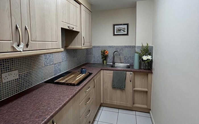 2 Bedroom Apartment To Rent In Claremont Terrace, Spital Tongues, NE2