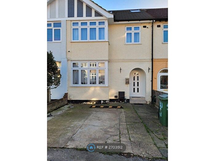 4 Bedroom Terraced House To Rent In Alpha Road, Chingford, E4