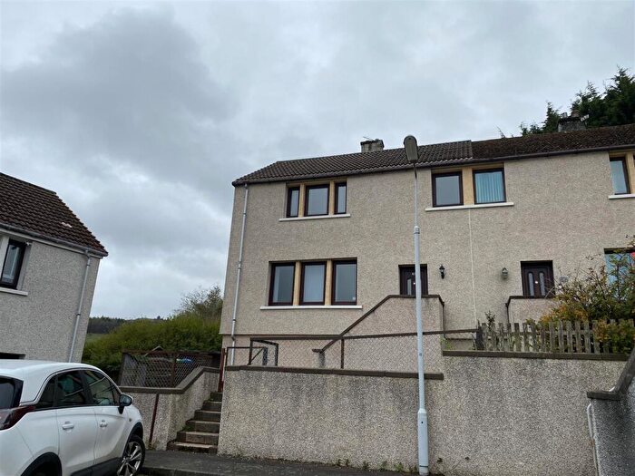 3 Bedroom Semi-Detached House To Rent In Navitie Park, Ballingry, Lochgelly, KY5