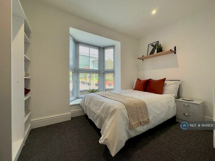 8 Bedroom Terraced House To Rent In Monks Road, Lincoln, LN2