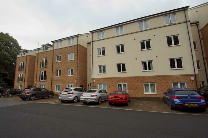 2 Bedroom Apartment To Rent In Holly Way, Leeds, LS14