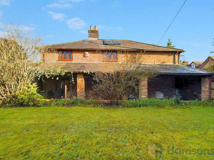 5 Bedroom Detached House For Sale In The Street, Frinsted, Sittingbourne, Kent, ME9