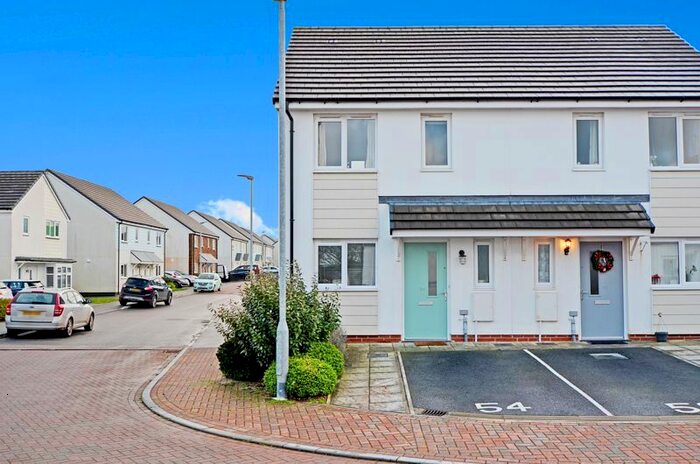 2 Bedroom Semi-Detached House For Sale In Carvinack Meadows, Shortlanesend, Truro TR4