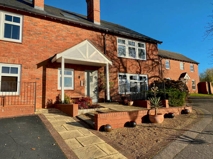 2 Bedroom Flat To Rent In Welton House, Braunston, NN11