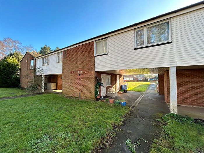 2 Bedroom Maisonette To Rent In Ringwood, Bracknell, Berkshire, RG12