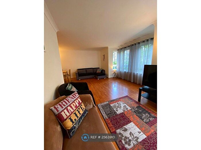 1 Bedroom Flat To Rent In Florey Lodge, London, W9