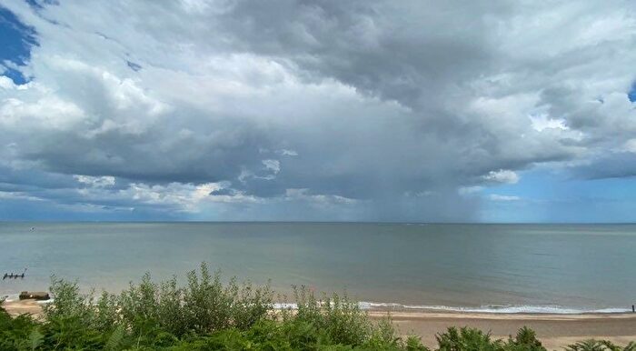 2 Bedroom Mobile/park Home For Sale In The Street, Corton, Lowestoft, NR32