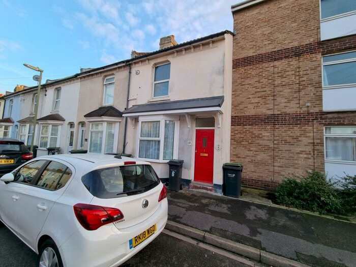 2 Bedroom House To Rent In Lavinia Road, Gosport, PO12