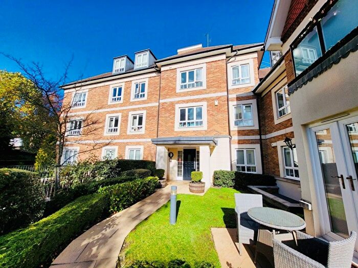 2 Bedroom Flat For Sale In Compass Close, Edgware, HA8
