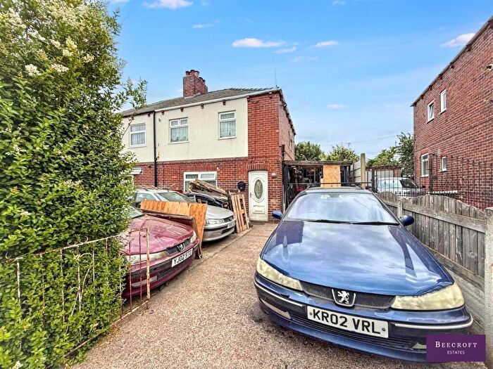 3 Bedroom Semi-Detached House For Sale In Roebuck Street, Wombwell, Barnsley, S73