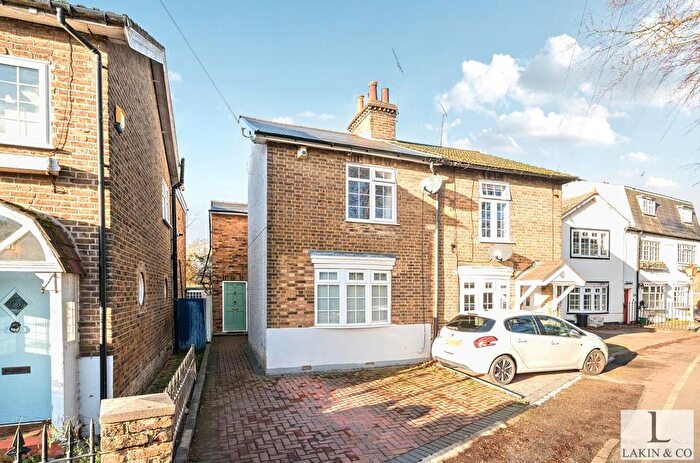 3 Bedroom Semi Detached House For Sale In Rockingham Parade, Uxbridge, UB8