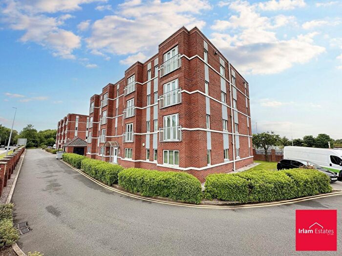 1 Bedroom Flat For Sale In Forebay Drive, Irlam, M44