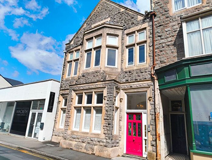 1 Bedroom Flat To Rent In Regent Street, Burnham-On-Sea, TA8