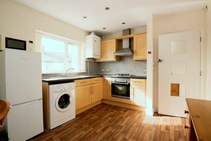 2 Bedroom Apartment To Rent In Victoria Mews, Canton, CF5