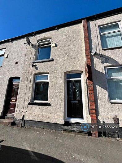 2 Bedroom Terraced House To Rent In Old Road, Hyde, SK14