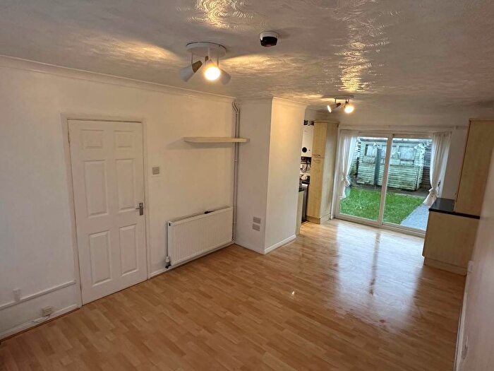 2 Bedroom Property To Rent In Freshland Way, Kingswood, Bristol, BS15