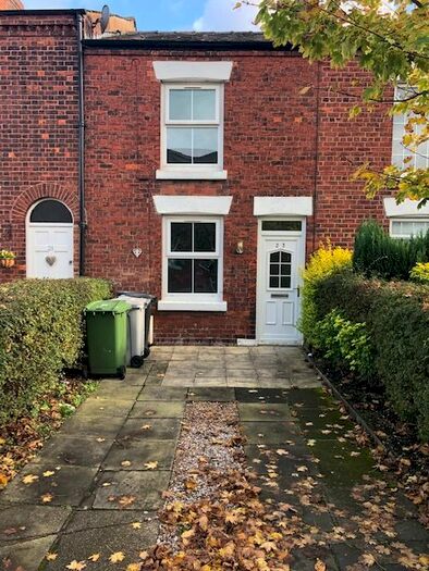 2 Bedroom Cottage To Rent In South Oak Lane, Wilmslow SK9