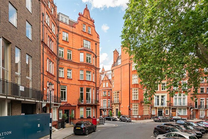 2 Bedroom Flat For Sale In Hans Place, Knightsbridge, SW1X