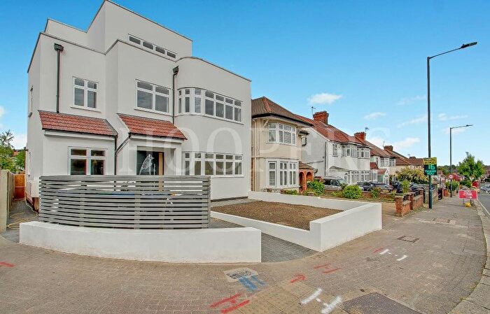 3 Bedroom Flat For Sale In Dudden Hill Lane, London, NW10