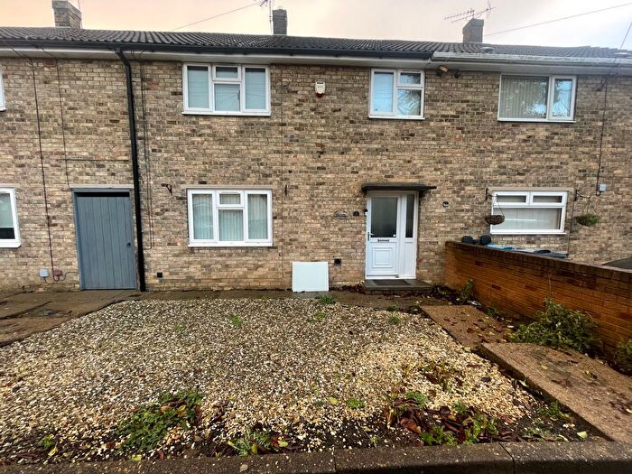 3 Bedroom Terraced House To Rent In Tamar Grove, Hull, HU8