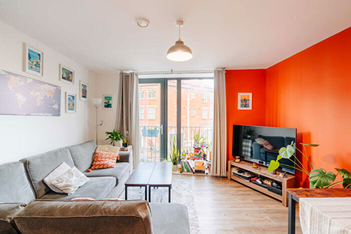 1 Bedroom Flat For Sale In Beckford House, Carmen Beckford Street, Bristol, BS1