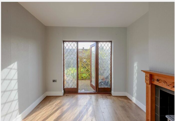 4 Bedroom Terraced House To Rent In New Road, London, E4