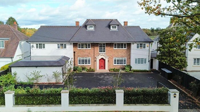 6 Bedroom Detached House For Sale In Warwick Road, Solihull, B91