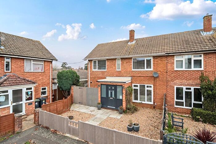 3 Bedroom Semi Detached House For Sale In Nursery Road, Ditton, Aylesford, ME20