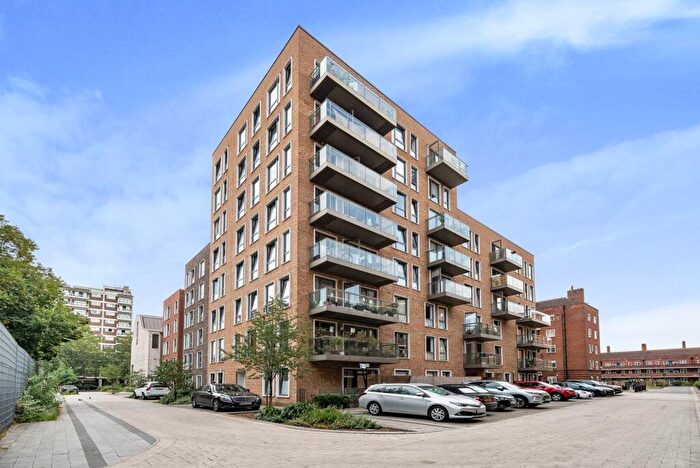 1 Bedroom Flat To Rent In Frampton Park Road, Hackney Downs, London, E9