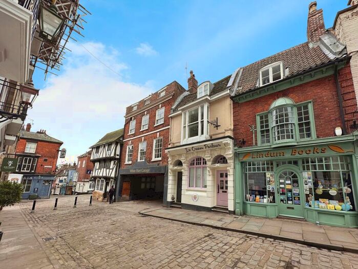 4 Bedroom Town House To Rent In Bailgate, Lincoln, LN1