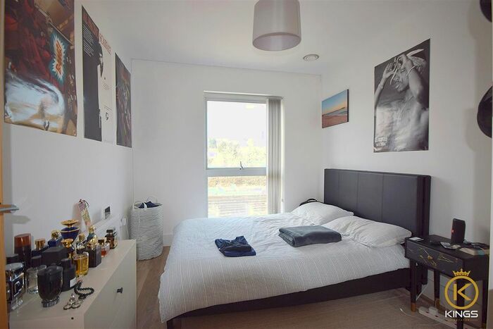 2 Bedroom Flat To Rent In Station View, Guildford, GU1